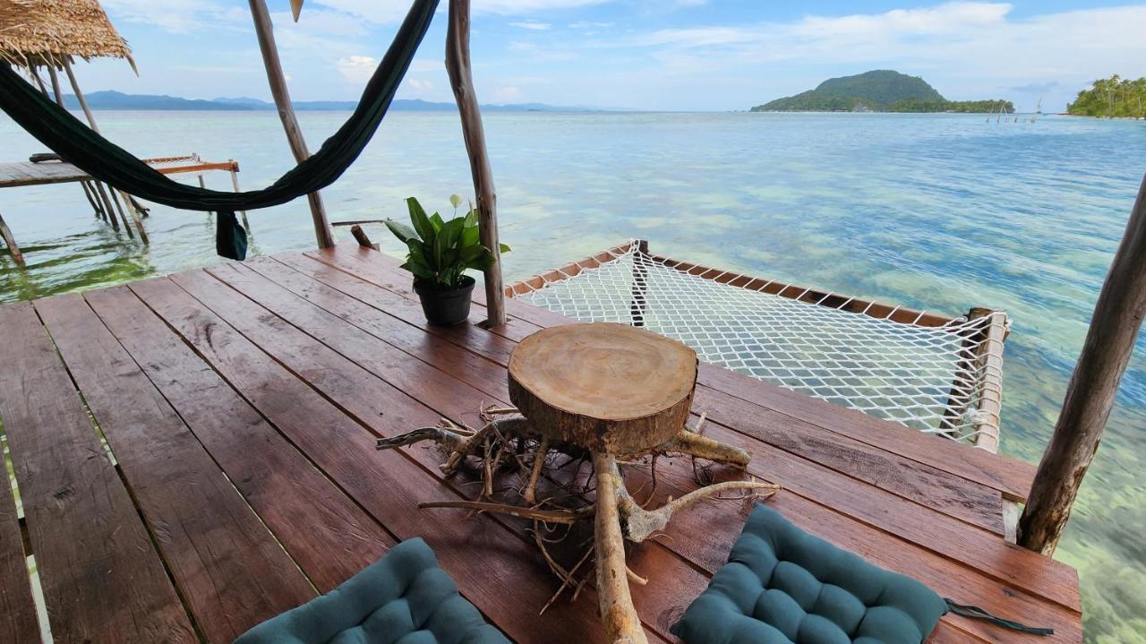 Mansuar Raja Ampat Bungalows Kri Ngoại thất bức ảnh